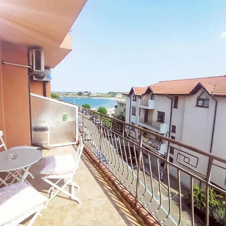 Dream House Πανσιόν Tsarevo