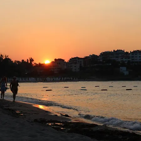 Πανσιόν Dream House Tsarevo