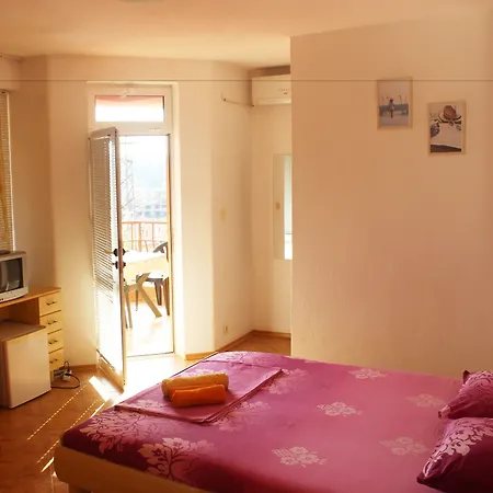 Dream House Πανσιόν Tsarevo