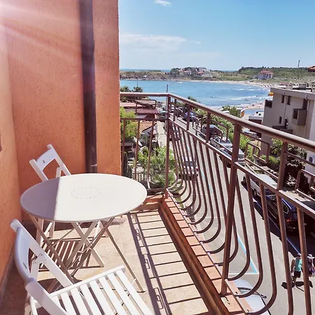 Dream House Πανσιόν