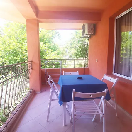 Πανσιόν Dream House Tsarevo