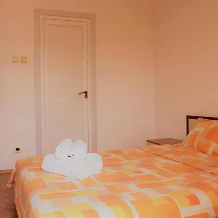 Dream House 게스트하우스 사레보