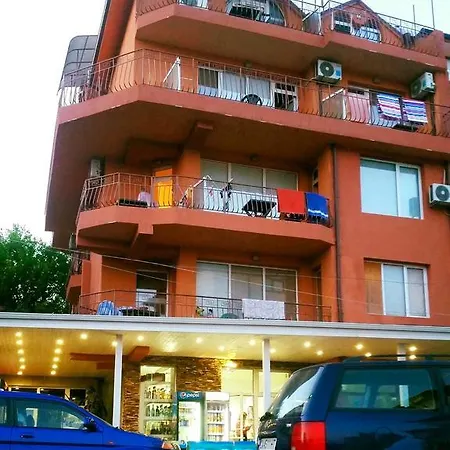 Dream House 사레보